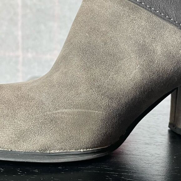 Life Stride Gray “Wendy” Suede Ankle Booties w/Straps & Buckle (Size: 7.5) - Picture 14 of 16